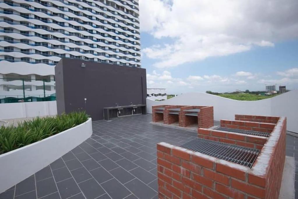 The Wave Residences Kota Laksamana *