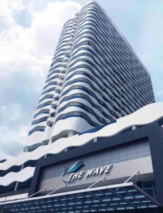 Apartment The Wave Residences Kota Laksamana